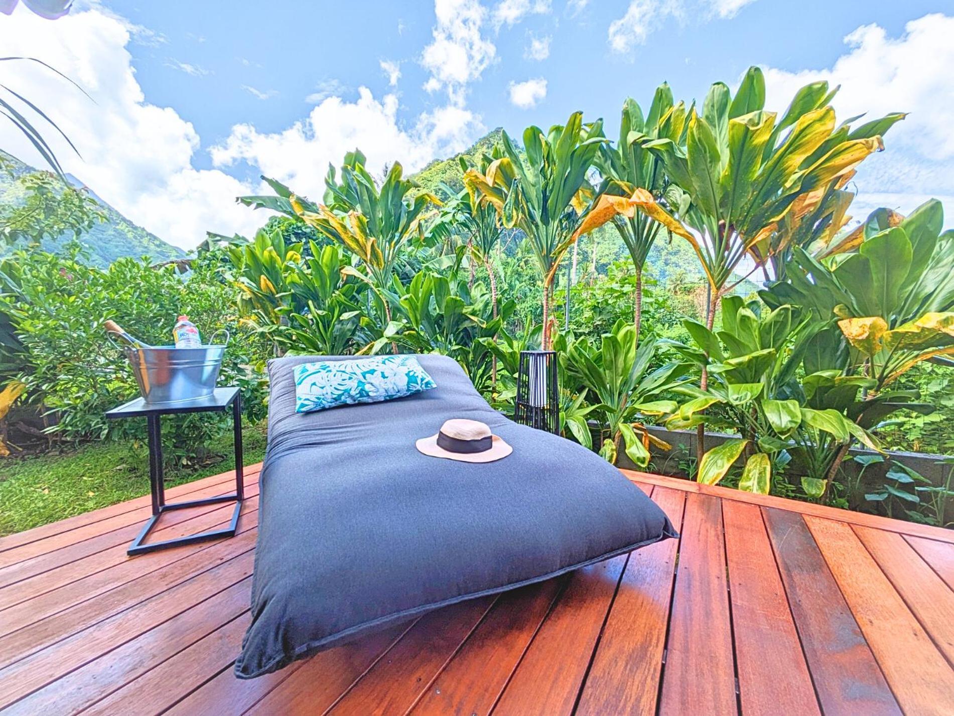 Natura Om Teahupoo Surf Lodge Toanoano Exteriér fotografie